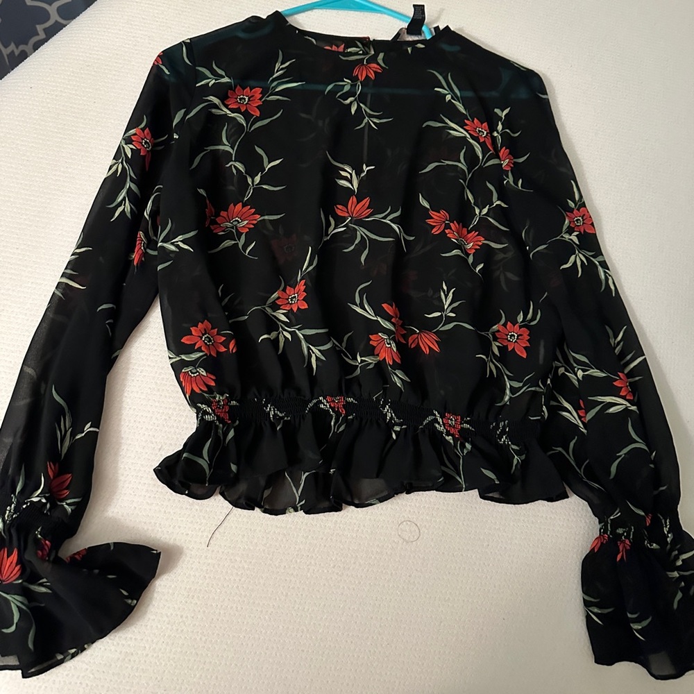 Long sleeve black sheer top with floral print NEW - forever 21 brand